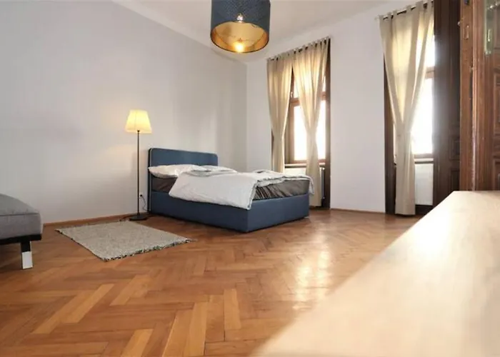 Imperial Flats Apartment *